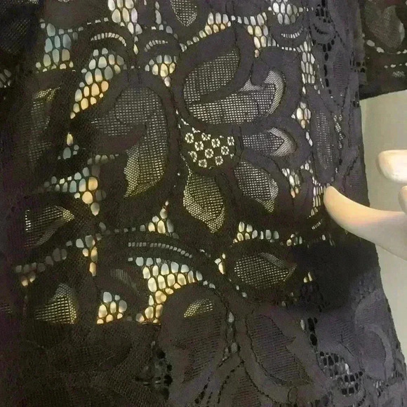 Worthington Woman’s Cold Shoulder Blouse With Lace Size XL - Picture 2 of 11